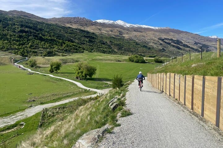 Queenstown Trails E‑Bike Rental with Shuttle — Kinross to Arthurs Point
