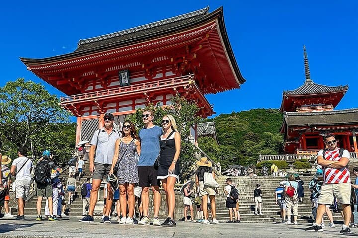 Classic Japan 8-Day Small-Group Tour: Tokyo, Hakone, Kyoto, Osaka & Hiroshima