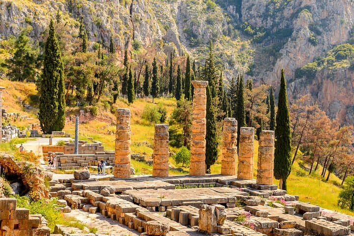 Delphi Full-Day Private Tour: Oracle Ruins, Museum & Parnassus Views