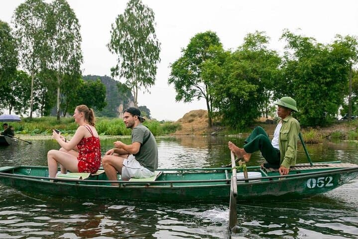 Ninh Binh Day Tour from Hanoi: Quang Phu Cau Incense Village, Tam Coc Boat Ride & Hoa Lu photo 3