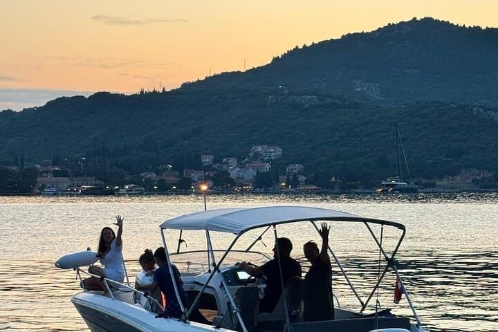 Explore Dubrovnik and the Elafiti Islands: Private Boat Tours, Snorkel & Sunset Cruises
