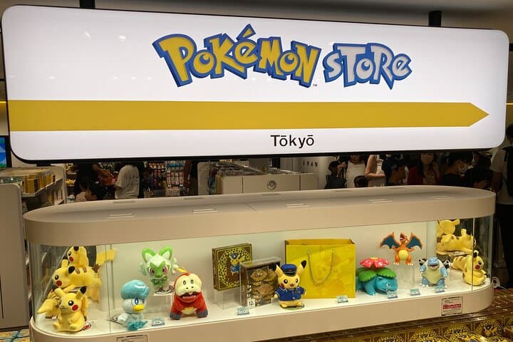 Explore Tokyo Station: Historical Walking Tour with Food, Anime & Local Secrets photo 6