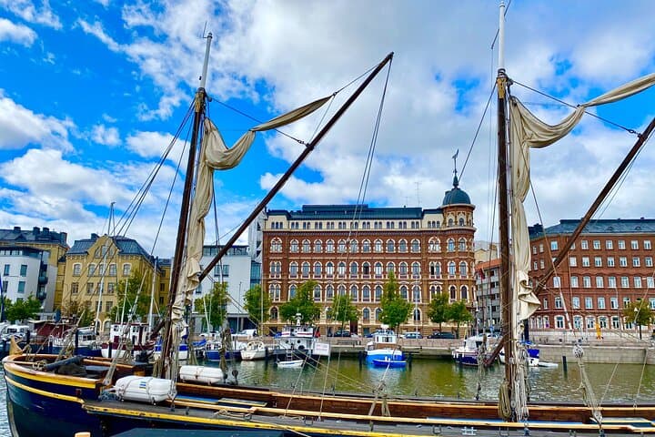Helsinki and Suomenlinna Highlights: Guided City Tour with Ferry Ride photo 5