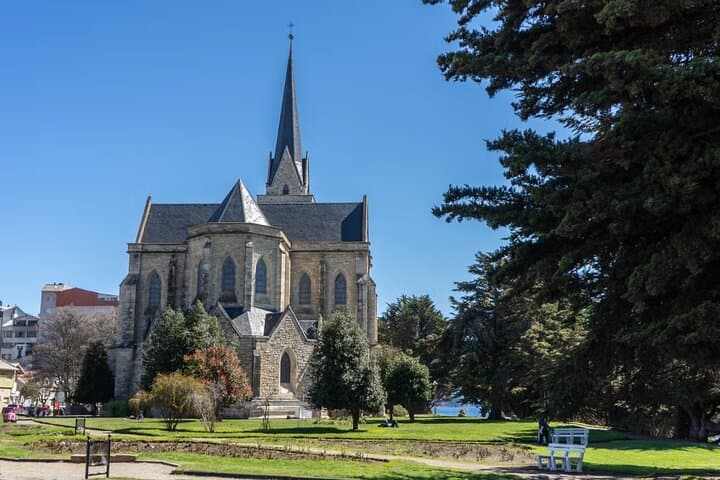 Bariloche Private Tour: Civic Center, Neighborhoods & Los Balcones Panorámicos