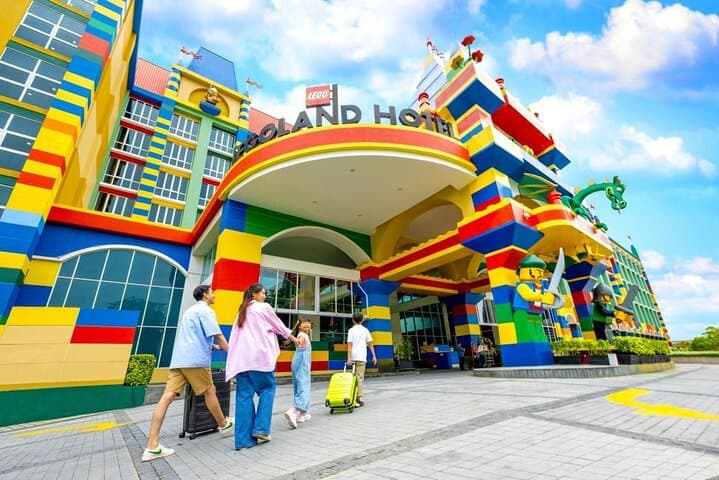 LEGOLAND Malaysia Guide: Theme Park, Water Park & SEA LIFE Tickets photo 2