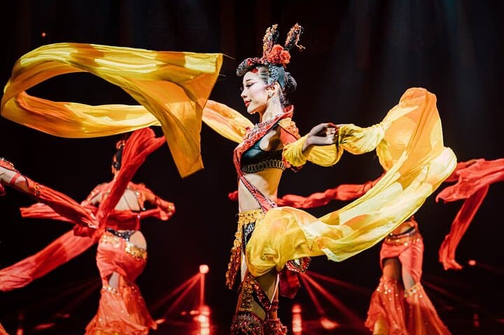 Simon Cabaret Phuket: Iconic Ladyboy Cabaret Show Tickets & Visitor Guide photo 2