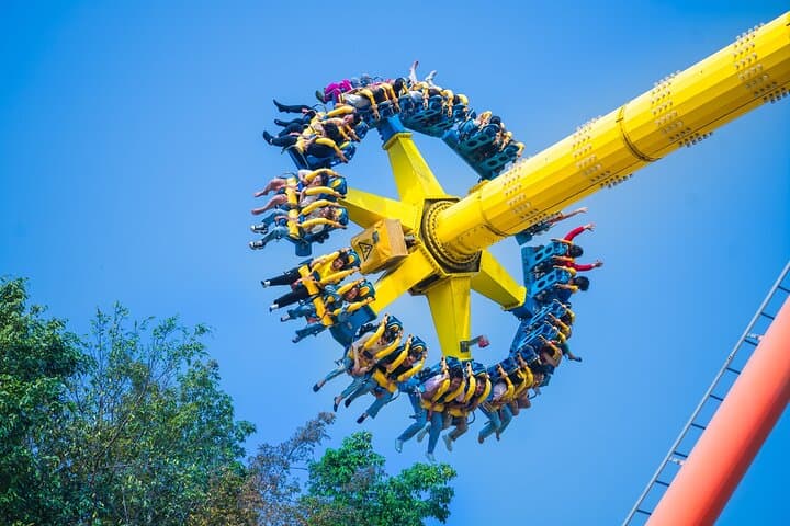 Dream World Bangkok: Full-Day Theme Park Ticket with Hotel Pickup & Lunch photo 3