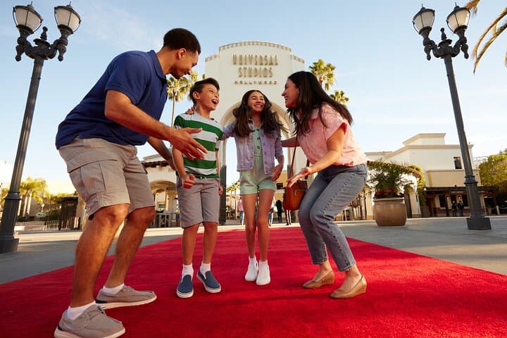 Hollywood Celebrity Homes and Universal Studios Full-Day Combo photo 4