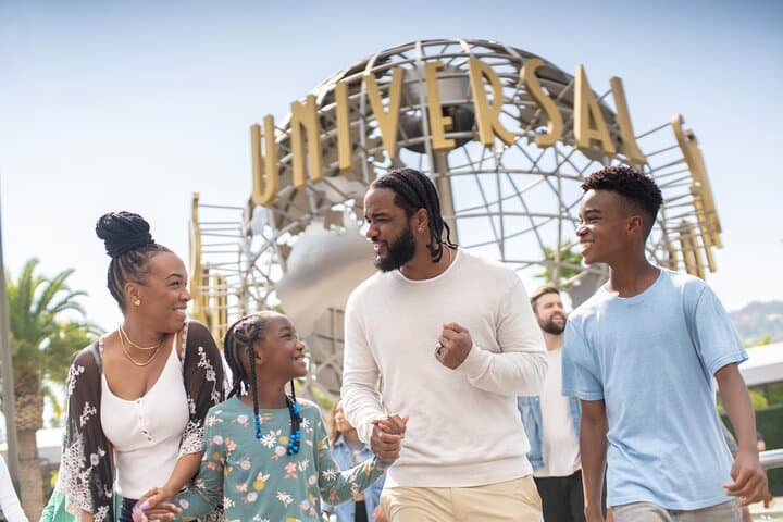 see-hollywood-and-universal-studios-with-hop-on-hop-off-ticket photo 2