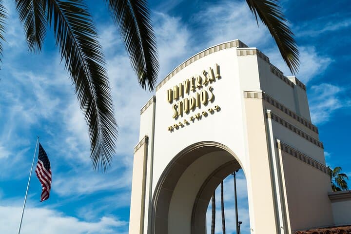 see-hollywood-and-universal-studios-with-hop-on-hop-off-ticket photo 3
