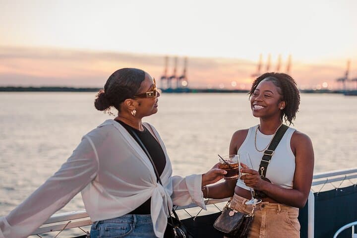 Norfolk Dinner Cruise: Elizabeth River Buffet & Navy Fleet Views