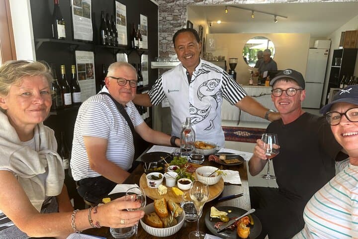 Wanaka Wine Tour & Māori Culture — Central Otago Boutique Wineries photo 1