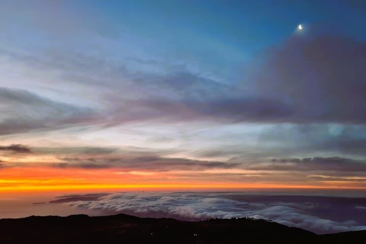Sunrise at Pico do Arieiro: Stairway to Heaven & PR3 Self-Guided Hike photo 5