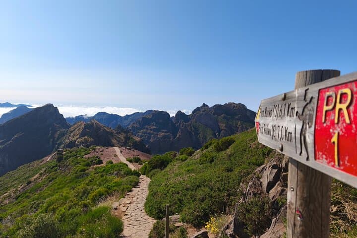 Sunrise at Pico do Arieiro: Stairway to Heaven & PR3 Self-Guided Hike photo 6