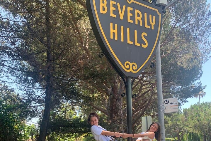 VIP Hollywood Tour: Real 3-Hour Stops, Close-Up Hollywood Sign & Photo Ops photo 4