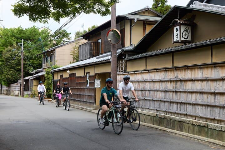 Kyoto E-Bike Tour: Hidden Gems, Backstreets & Temples photo 3