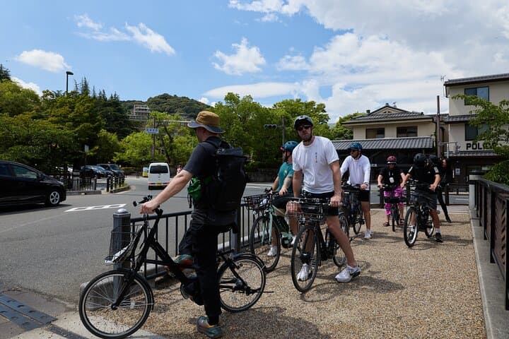 Kyoto E-Bike Tour: Hidden Gems, Backstreets & Temples photo 6