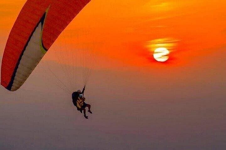 Paragliding Over Agafay: Fly from Marrakech to Atlas & Lalla Takerkoust photo 4