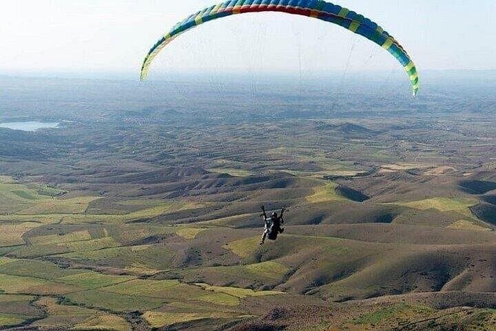 Paragliding Over Agafay: Fly from Marrakech to Atlas & Lalla Takerkoust photo 6