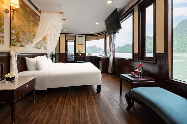 3-Day Lan Ha Bay Luxury Cruise and Ninh Binh Bungalow Tour photo 1