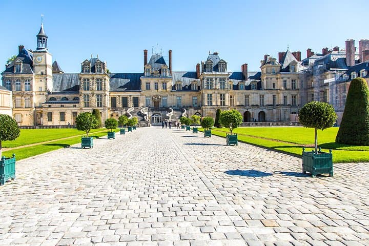 Fontainebleau Palace Day Trip from Paris: Royal History, Gardens & Forest Walks