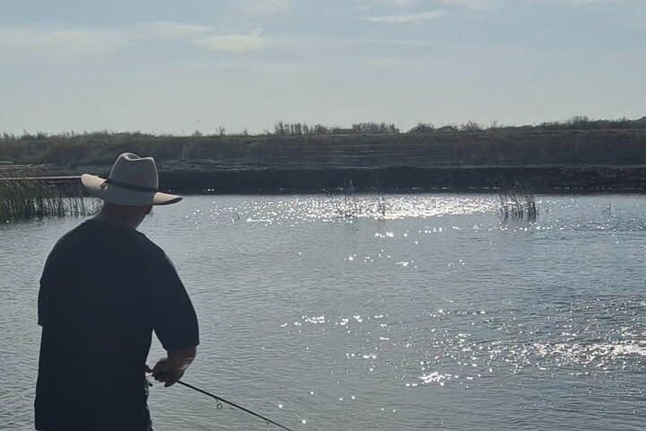 Land-Based Barramundi Fishing Near Darwin: Hooked On Barra Experience photo 5