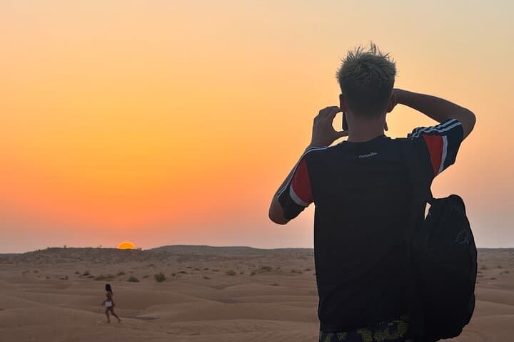 Overnight at Ksar Ghilane: Desert Camp, Star-Gazing & Ksar Tours