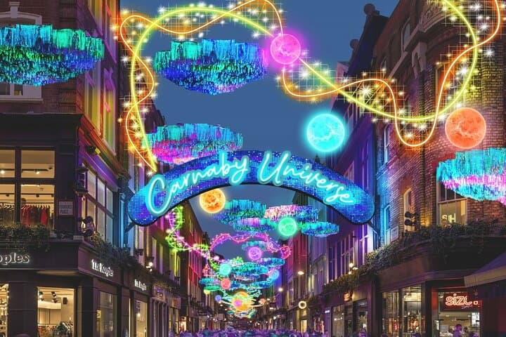 central-london-cheese-chocolate-christmas-lights-walking-tour photo 3