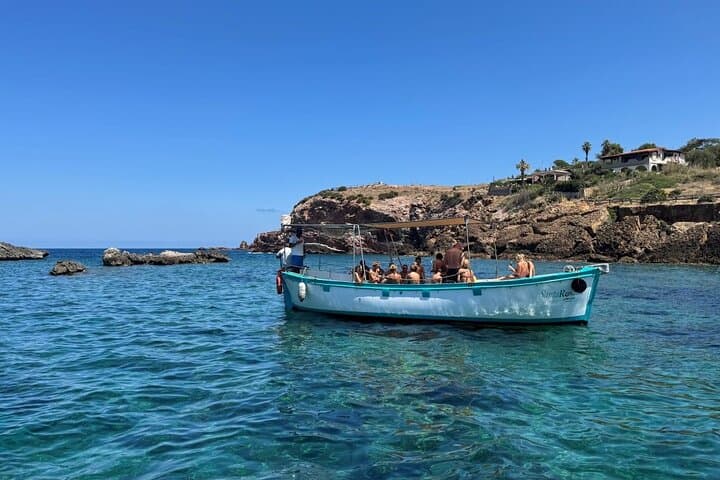 Terrasini Sea-Cave Cruise: Private Full- or Half-Day Boat Tour in Sicily