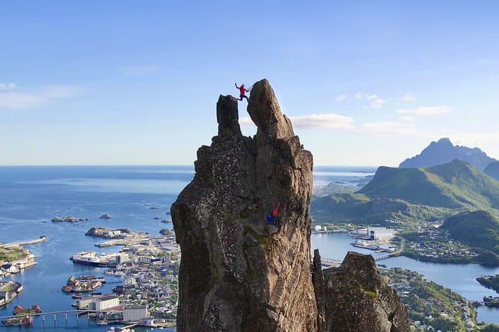 Climbing Svolværgeita: Vertical Adventure on Lofoten’s Iconic Granite Spire