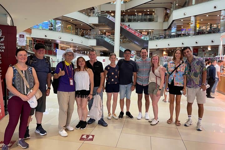 Chinatown Singapore Michelin and Local Hawker Food Tour: Taste the City's Best Bites photo 2
