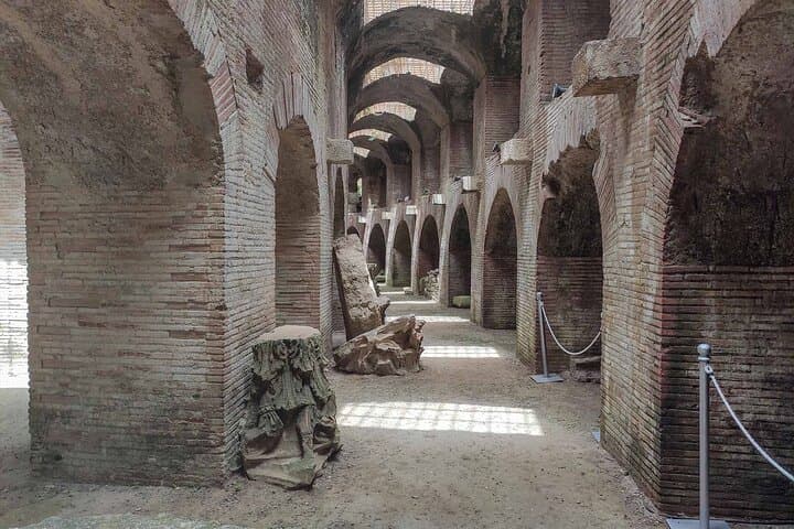Pozzuoli's Underground: Flavian Amphitheatre, Rione Terra & Macellum Guided Tour