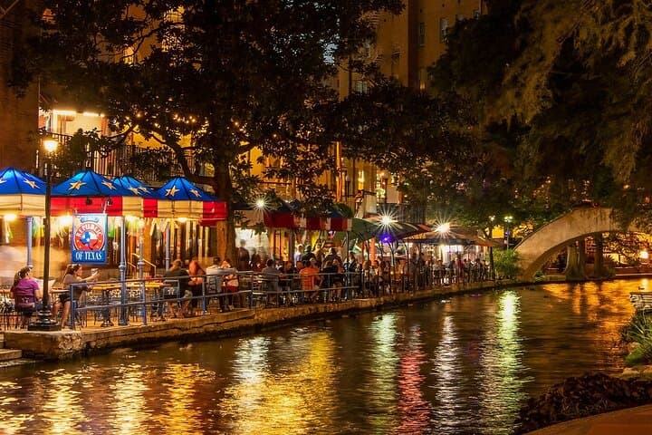 Self-Guided San Antonio River Walk Audio Tour — History, Architecture & Food Stops