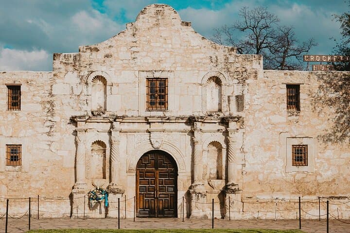 Self-Guided San Antonio River Walk Audio Tour — History, Architecture & Food Stops photo 3