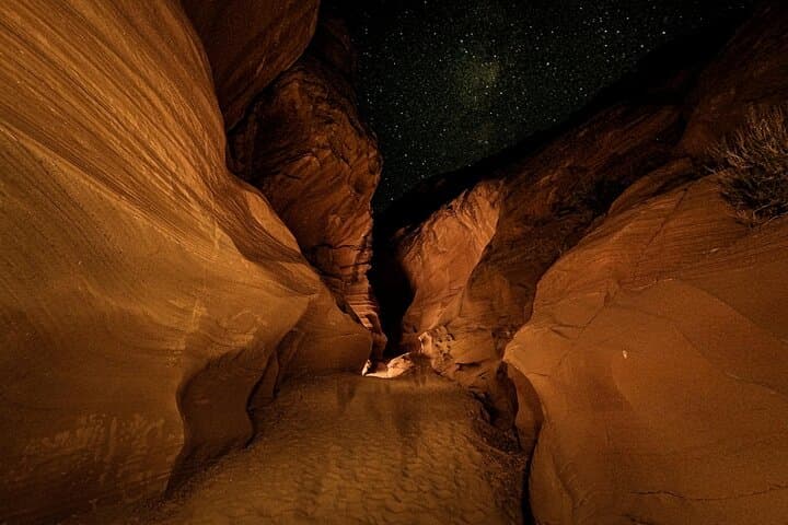 Night Photography Tour in Upper Antelope Canyon — Capture Stars and Slot-Canyon Textures