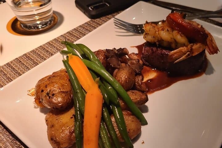 Sarasota Dock Hop Cruise: Intracoastal Restaurant & Bar Boat Tour photo 3