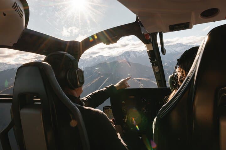 Queenstown Helicopter Tour to Earnslaw Burn Glacier — Exclusive Landing photo 2
