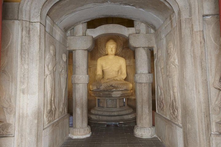 Gyeongju Private Tour: Bulguksa, Seokguram & Historic Silla Sites (8-Hour) photo 4