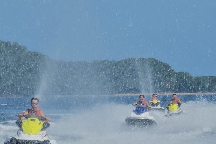 Playa Flamingo Jet Ski Tour: Sea Caves, Mangroves & Island Beaches
