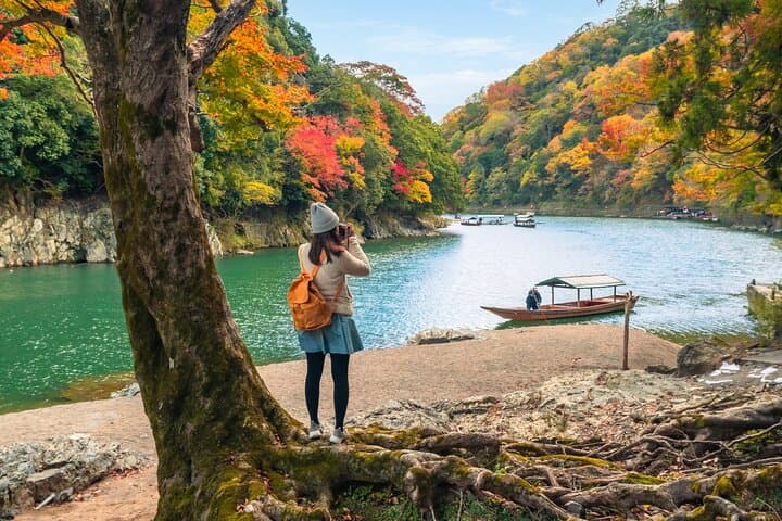 Kyoto and Nara Small Group Day Tour: Fushimi Inari, Arashiyama & Todai-ji in One Day