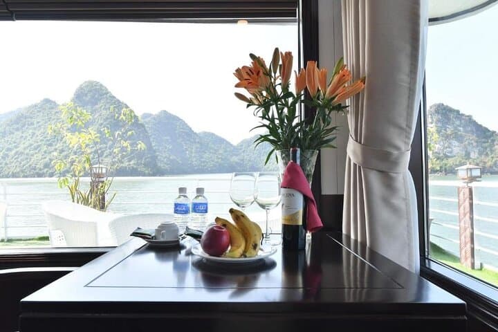 Halong Bay Deluxe Sapphire Cruise — 2-Day Lan Ha & Halong Bay with Oceanview Balcony photo 3