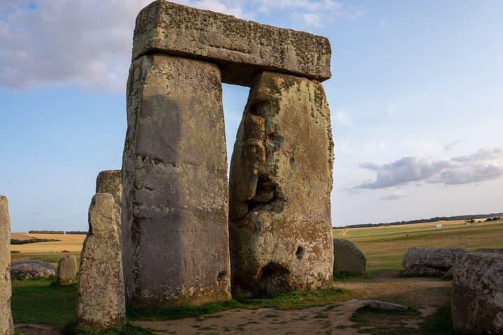 Private Stonehenge & Windsor Castle Day Tour from London: Luxury Private Experience photo 2