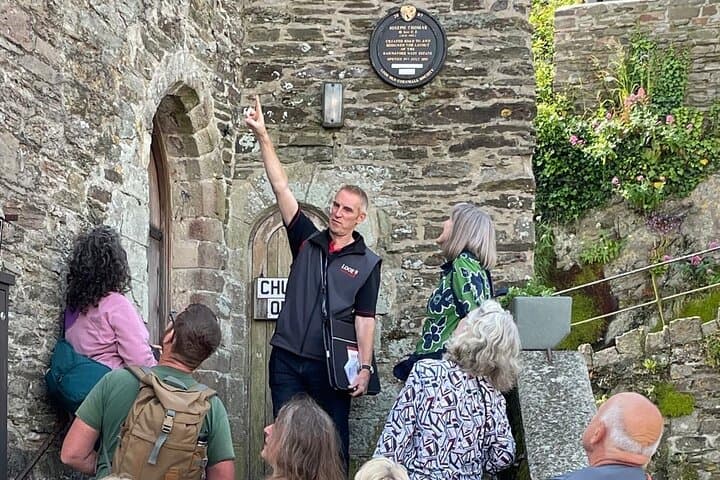 Looe Historic Walking Tour: Pennyland to Banjo Pier Guided Walk