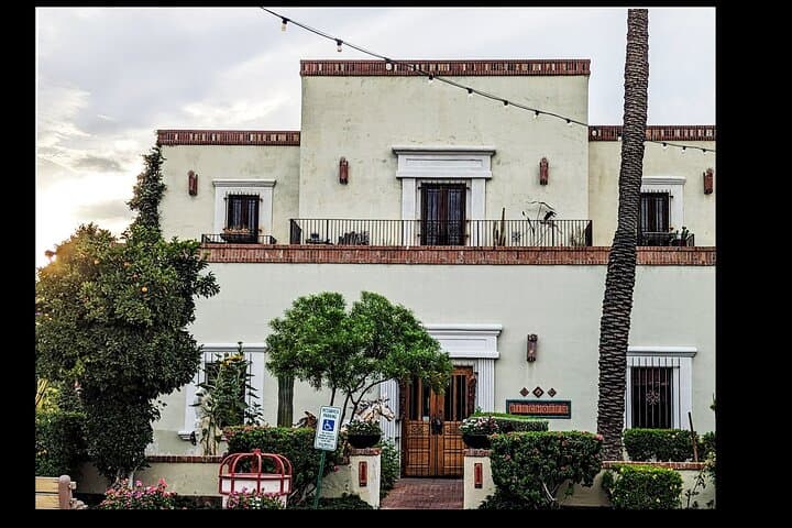 Self-Guided Walking Tour of Old Town Scottsdale's Art District photo 6