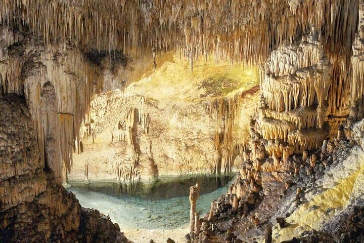 Drach Caves and Cuevas dels Hams Day Trip — Mallorca’s Underground Lakes and Coastal Charm photo 2