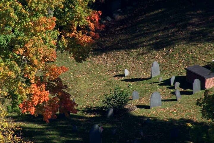 Sleepy Hollow Self-Guided Audio Ghost Tour — Haunted Walking Route & History photo 4