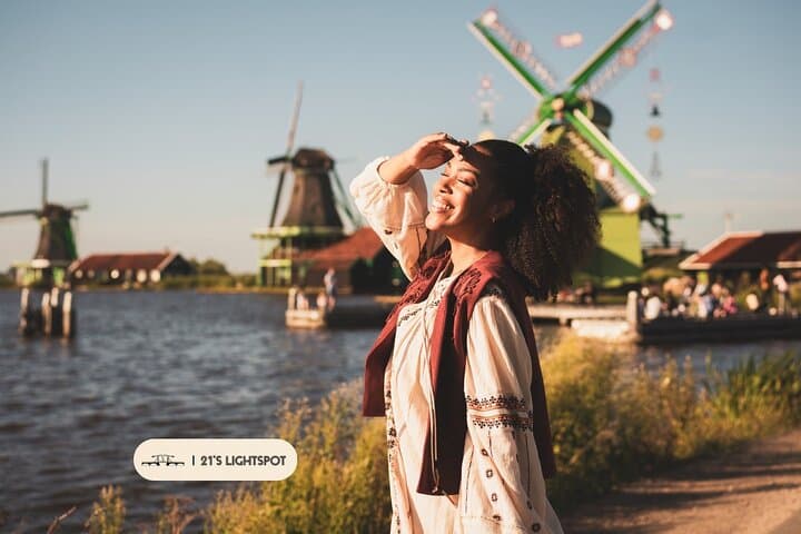 Private Photoshoot at Zaanse Schans Windmills — Capture Classic Dutch Scenery