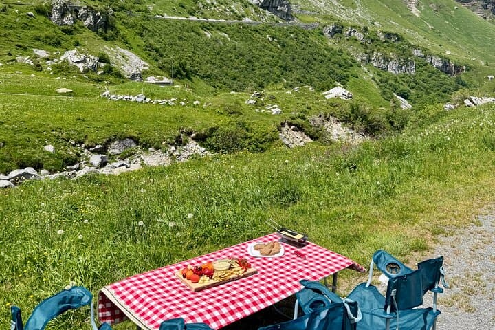 Alpine Food Tour: Swiss Delicacies with a View from Zurich photo 4
