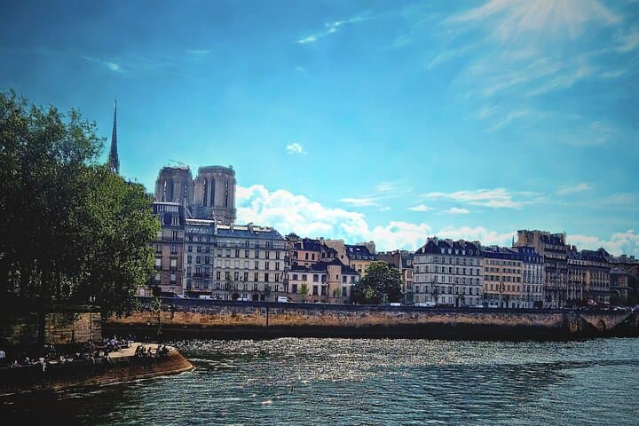 Family Time-Travel Tour on Ile de la Cité — Interactive Paris Walking Experience