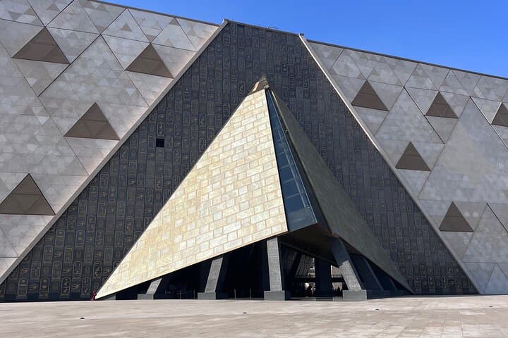 Inside the Grand Egyptian Museum: Private Tour of King Tut's Treasures